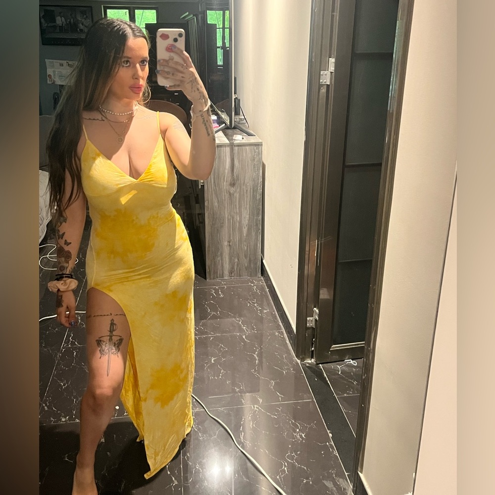 Yellow slit summer dress